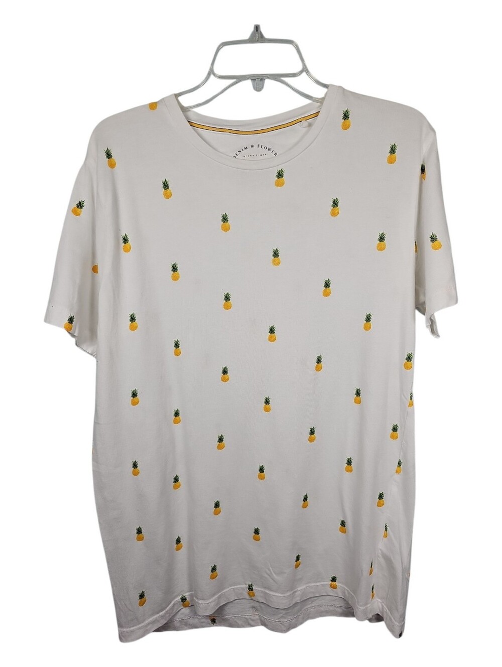 Rick Singh Denim And Flower White Pineapple Sueded Slim Fit T Shirt Mens Size M